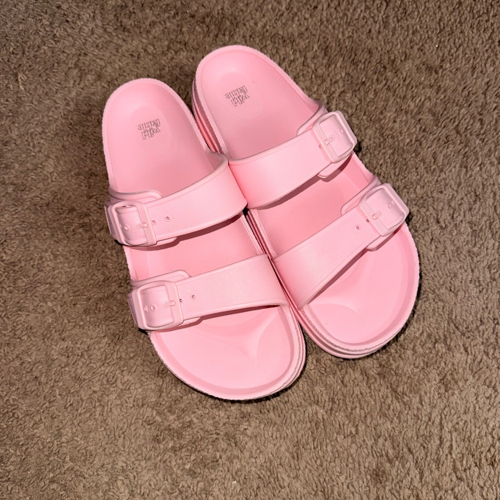 Wild Fable Pink Sandals